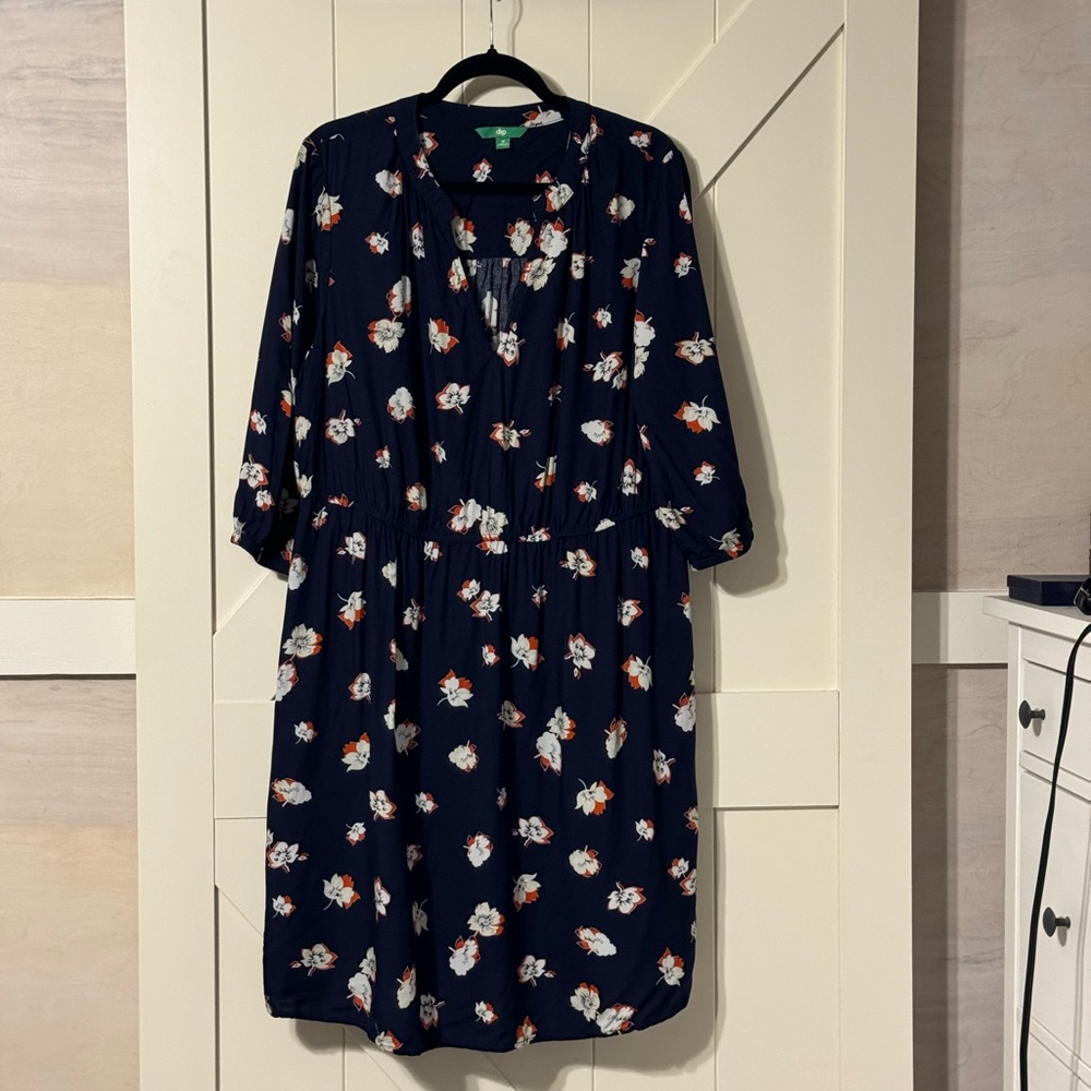 Navy floral elastic waist dress with elbow sleeves